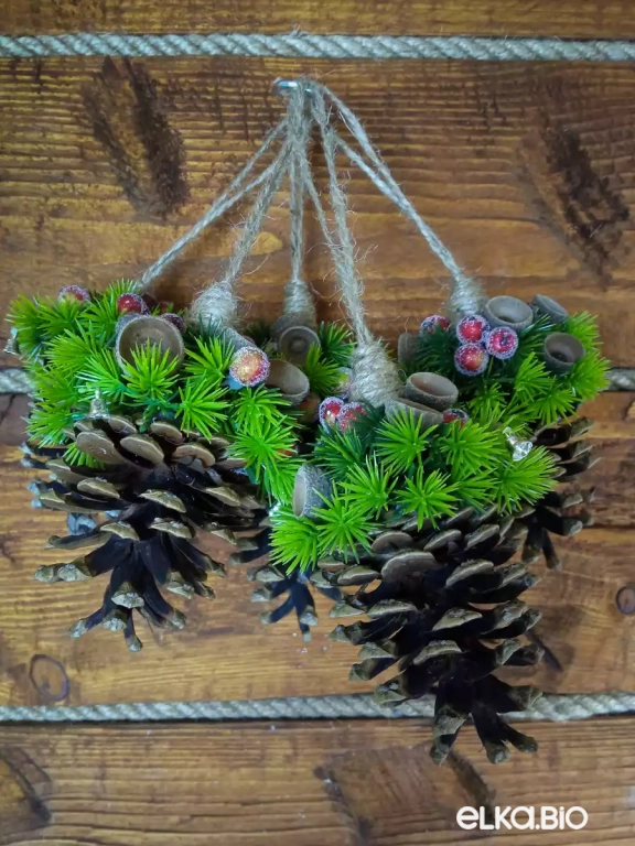 Набор шишек с декором Хвоинки А74-В57