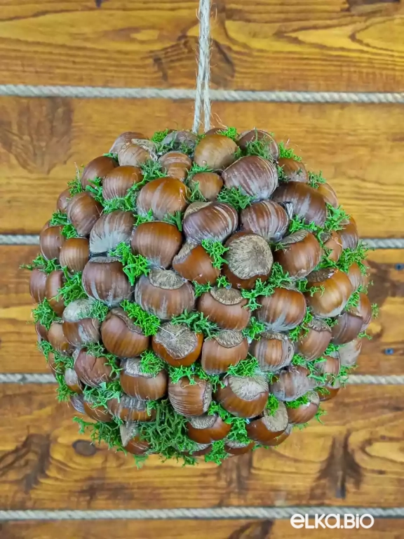 Декоративный шар из скорлупы фундука Фундук (маленький) М5-В20