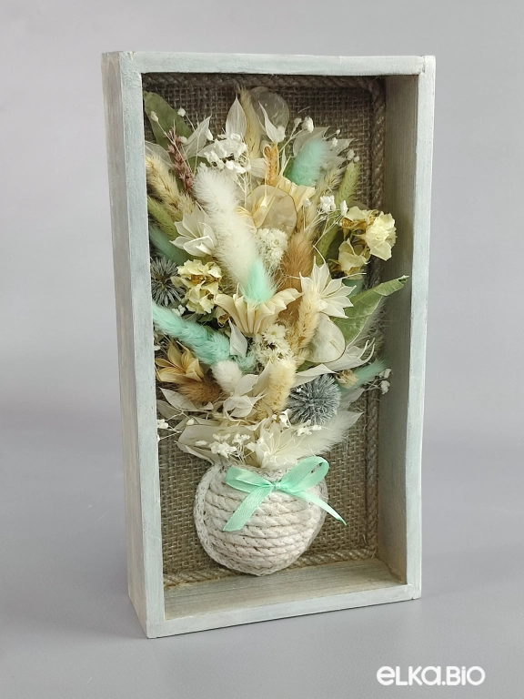 Панно из декоративных цветов Т127-B101