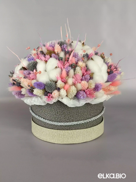 Шляпная коробка с цветами фаляриса и хлопка Т117-B100