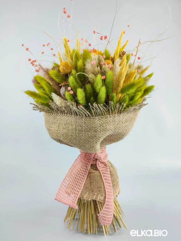 Букет цветов из фаляриса и зеленого лагуруса Б42-B103