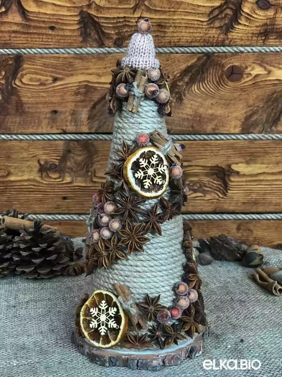 Настольная декоративная елочка Маяк Т30-В2