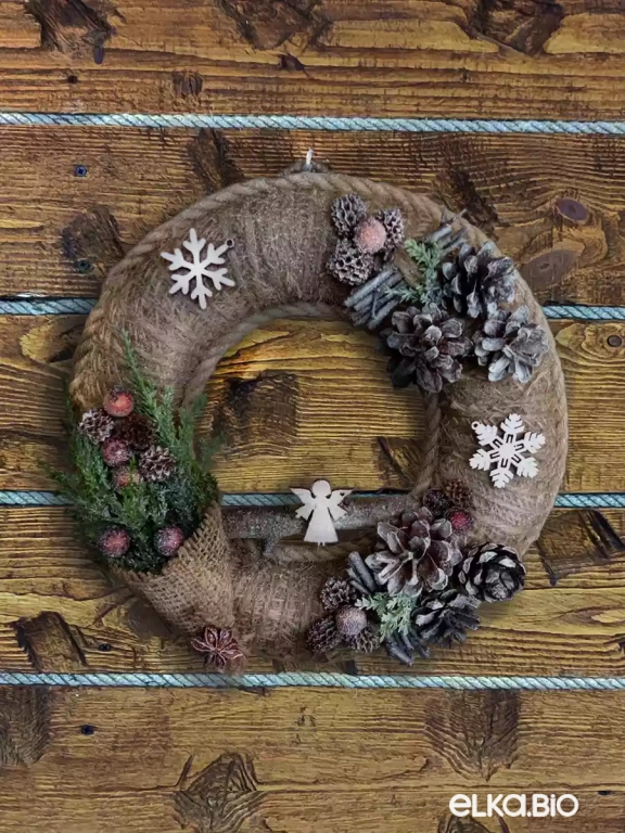 Венок декоративный Букет из можжевельника Т37-В13