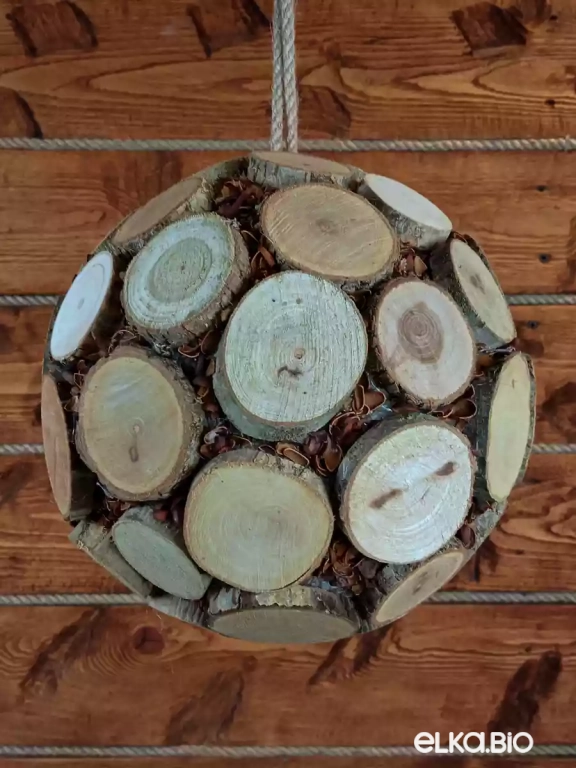 Декоративный шар из спилов и кедровой шелухи Деревянный М15-В19