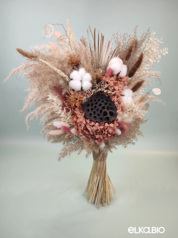 Стабилизированный букет с лотосом, гортензией,  пампасной травой и хлопком А183-B114