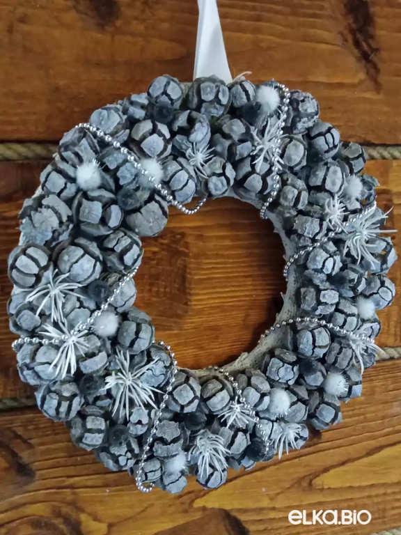 Декоративный венок из шишек кипариса Ветер Одиссеи А55-В46