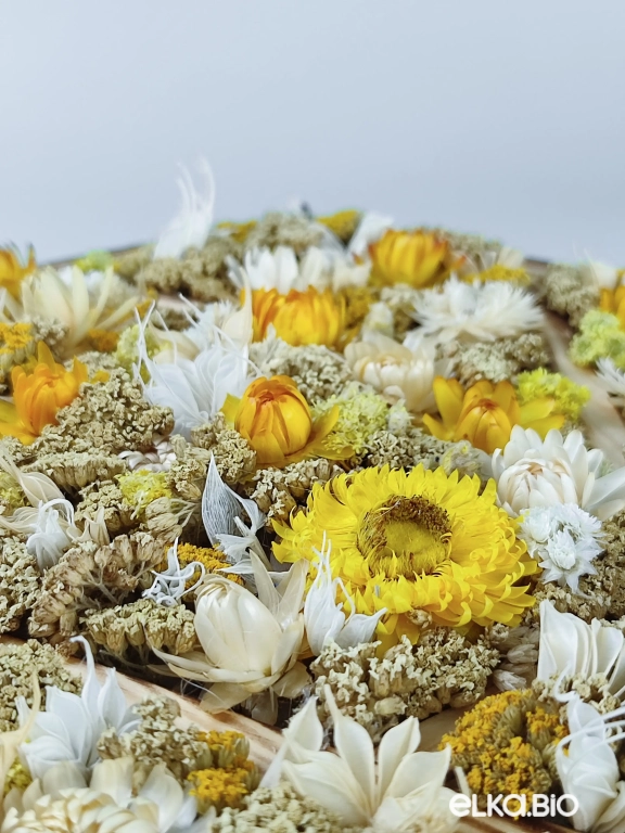 Подвесная композиция из белых и желтых цветов Т156-B103