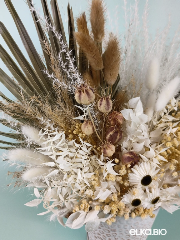 Настольная композиция из сухоцветов в ведёрке А125-B103