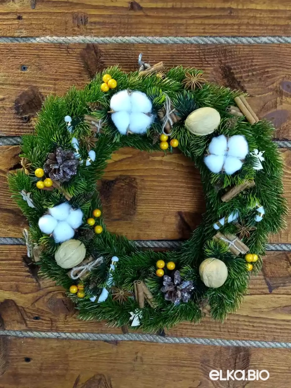 Новогодний венок из хвои Солнечный зайчик П23-В17