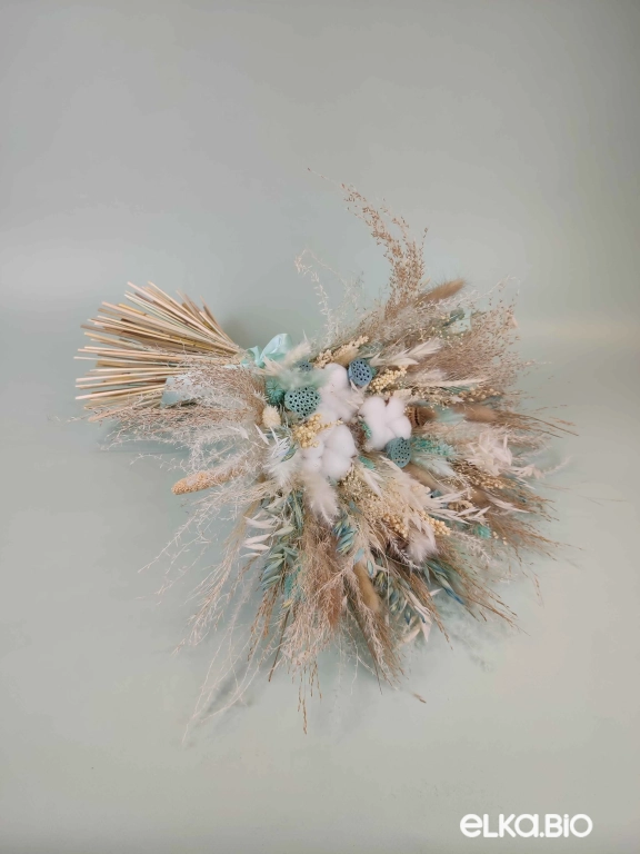 Cтабилизированный букет с лотосом и пампасной травой Т222-B111