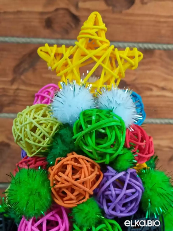 Настольная декоративная елка из ротанга Салют П51-В24