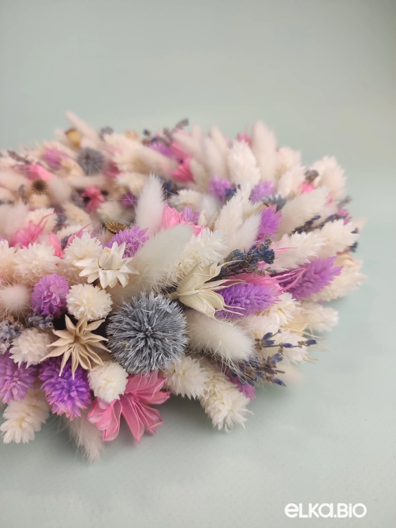 Венок из цветов лагуруса и фаляриса А168-B115