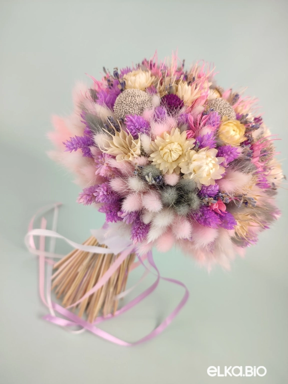 Сиреневый букет с фалярисом и гелихризумом Т209-B116