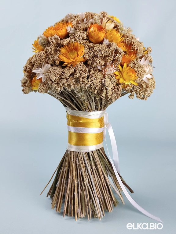 Маленький букет из гелихризума и тысячелистника Т153-B103
