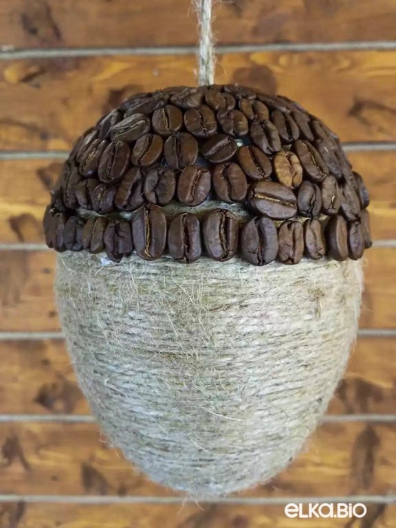 Декоративный шар из каната и зерен кофе Новогодний моккочино А94-В85