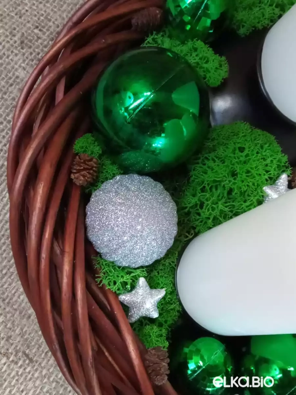 Новогодняя композиция с 3-мя свечами Таежный уют Ю28-В46