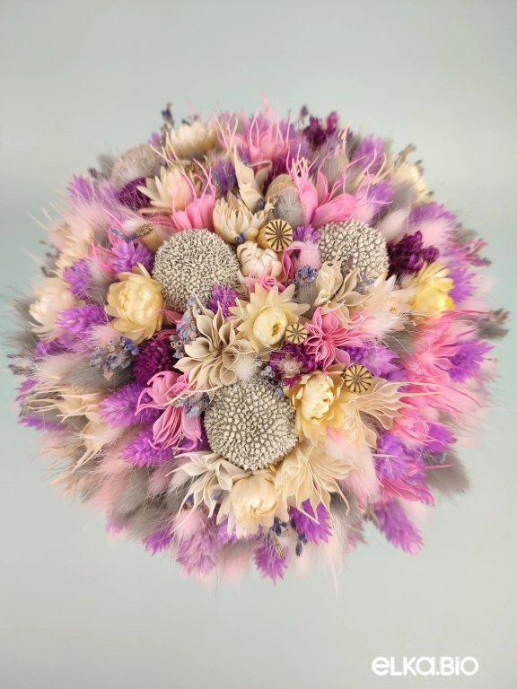 Сиреневый букет с фалярисом и гелихризумом Т209-B116