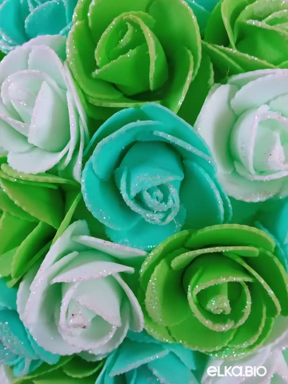 Декоративный шар из цветов Фиеста (большой) М19-В24