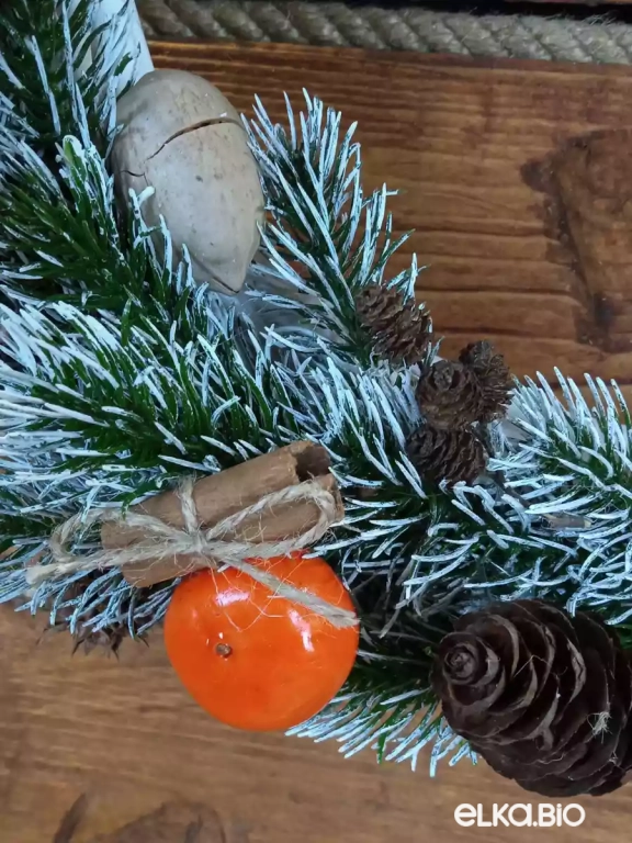 Венок декоративный из лозы Мандариновое чудо П24-В17