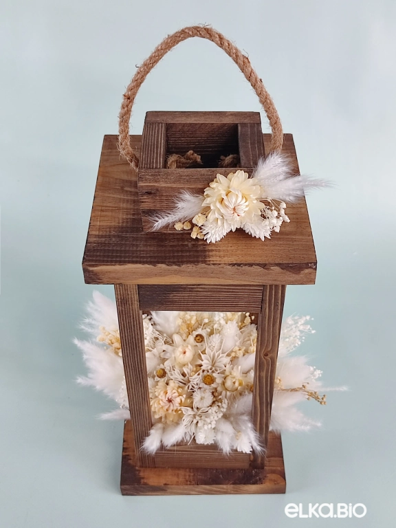 Композиция с белыми цветами в кашпо А157-B108