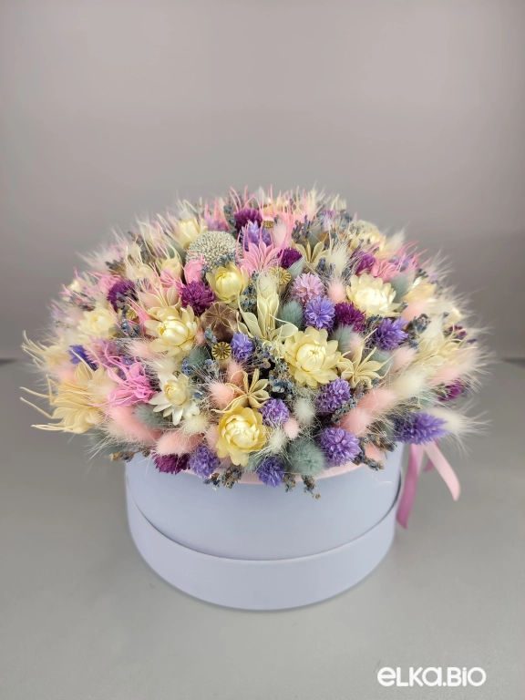 Шляпная коробка с лагурусом, гелихризумом и лавандой Т221-B111