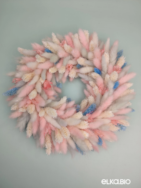 Венок из голубого, розового и белого лагуруса А174-B116