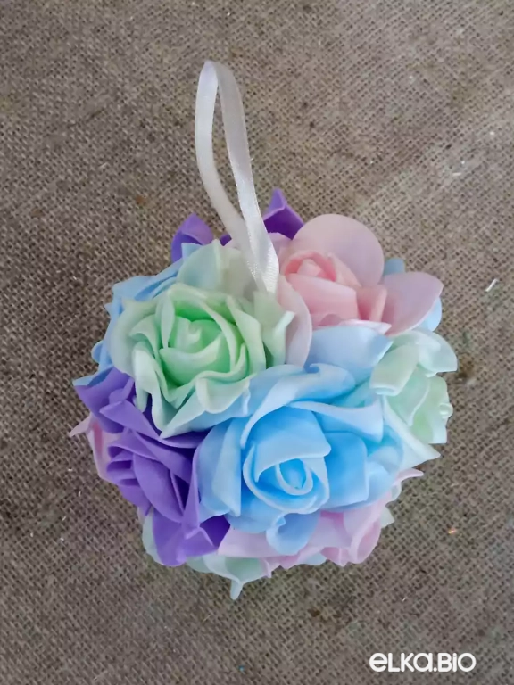 Шар из фоамирановых цветков Тайна Луны А42-В40