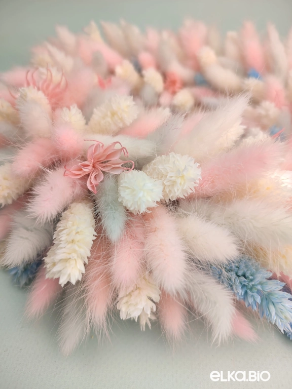 Венок из голубого, розового и белого лагуруса А174-B116