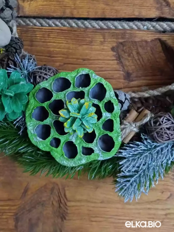 Венок декоративный из зерен кофе Изумрудная свежесть П22-В17