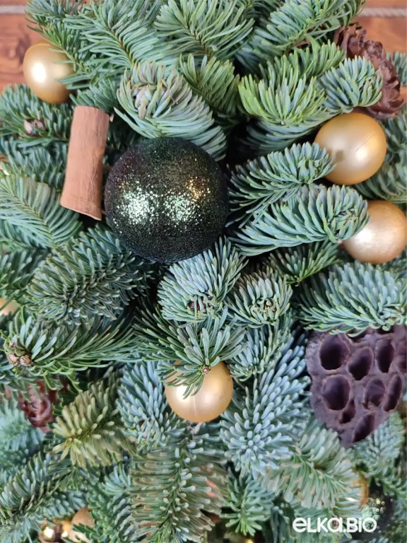 Настольная новогодняя елка из Нобилиса Царская помпушка Ю45-В709