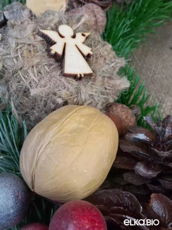 Новогодний венок из хвои и шишек Олень с бубенцами Т25-В16