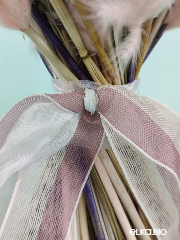 Букет из фаляриса, акроклинума и протеи Б86-B107