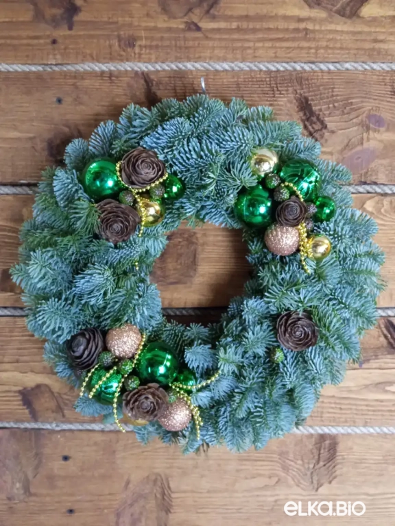 Новогодний венок из Нобилиса Лесная прогулка Ю54-В716 Новогодний венок из Нобилиса Лесная прогулка Ю54-В716