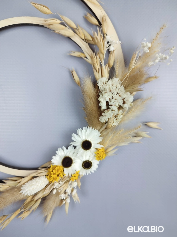 Панно из красивых цветов и овса А110-B102