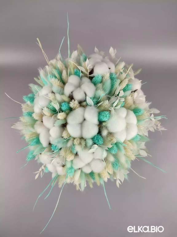 Композиция в шляпной коробке из лагуруса, фаляриса с цветками хлопка Т115-B100