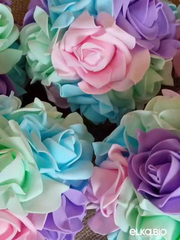 Шар из фоамирановых цветков Тайна Луны А42-В40