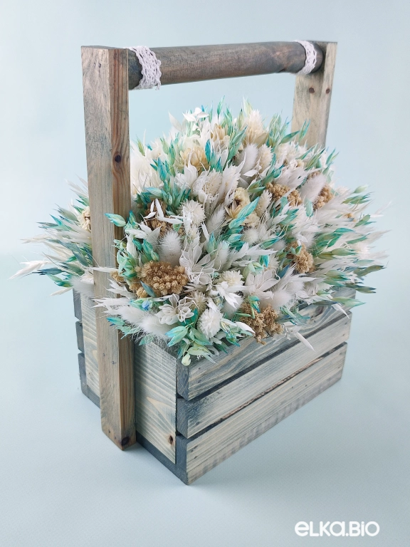 Композиция из овса и сухоцветов в ящике Т168-B104