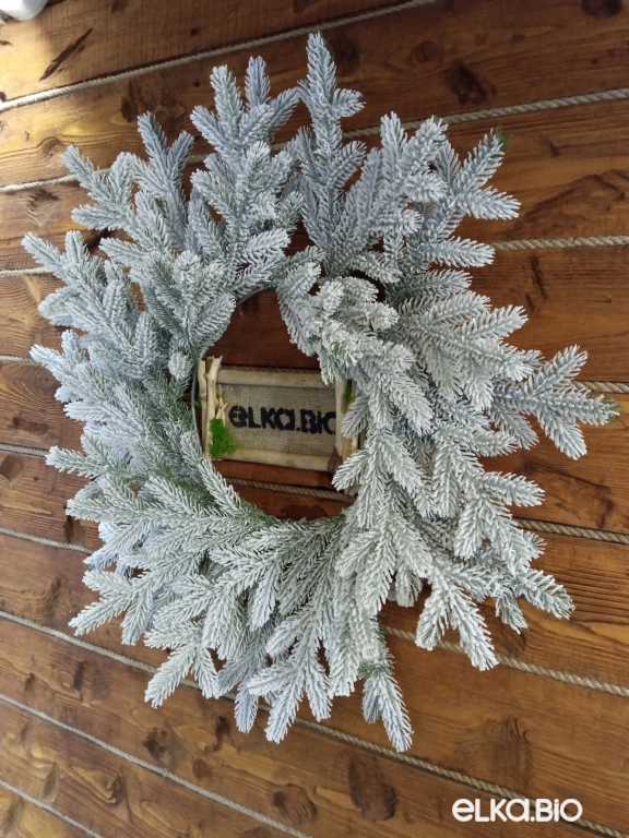 Рождественский венок Еловый в снегу 70 см-В524 Рождественский венок Еловый в снегу 70 см-В524