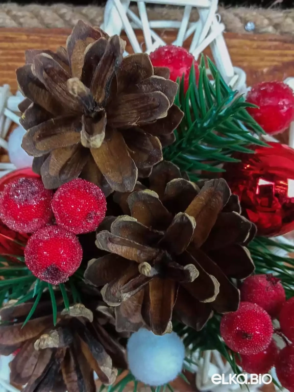 Подвесное украшение из ротанга в виде звезды Звезда желаний (красный) А58-В58