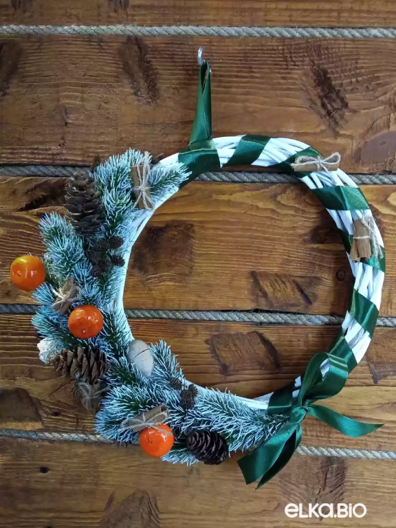 Венок декоративный из лозы Мандариновое чудо П24-В17