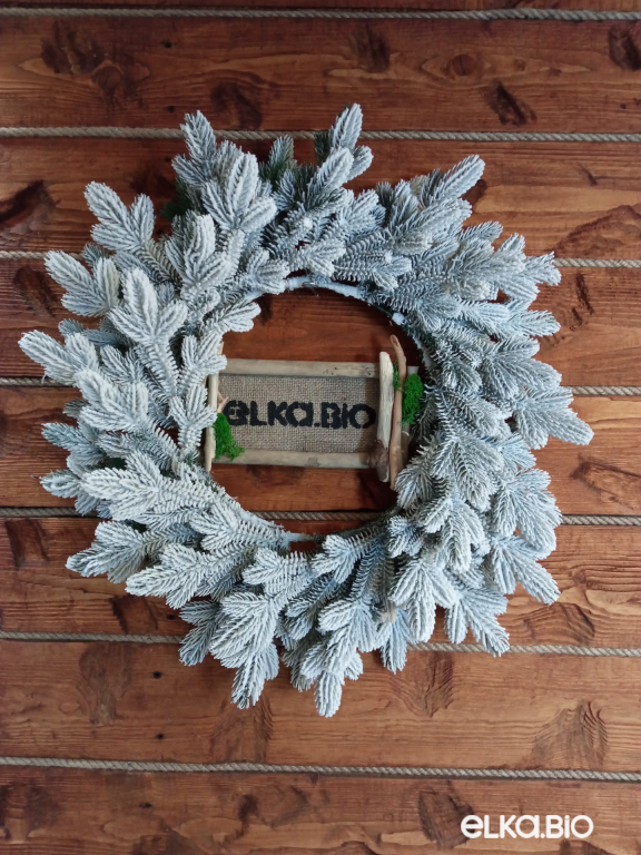 Новогодний венок Зеленая хвоя в снегу 60 см-В522