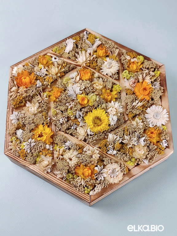 Подвесная композиция из белых и желтых цветов Т156-B103