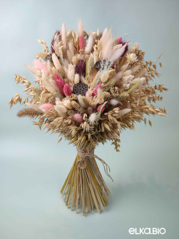 Букет из овса и фаляриса с лотосом А179-B111 Букет из овса и фаляриса с лотосом А179-B111