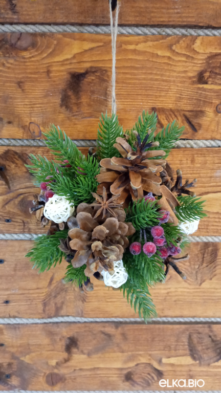 Шар из хвои и сосновых шишек  Дары леса Ю2-В32