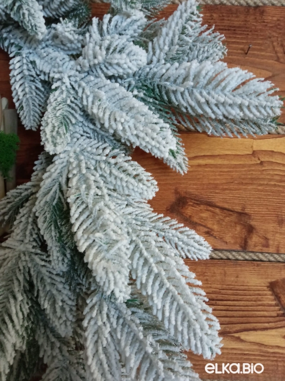 Венок новогодний Елочка в снегу 65 см-В521 Венок новогодний Елочка в снегу 65 см-В521