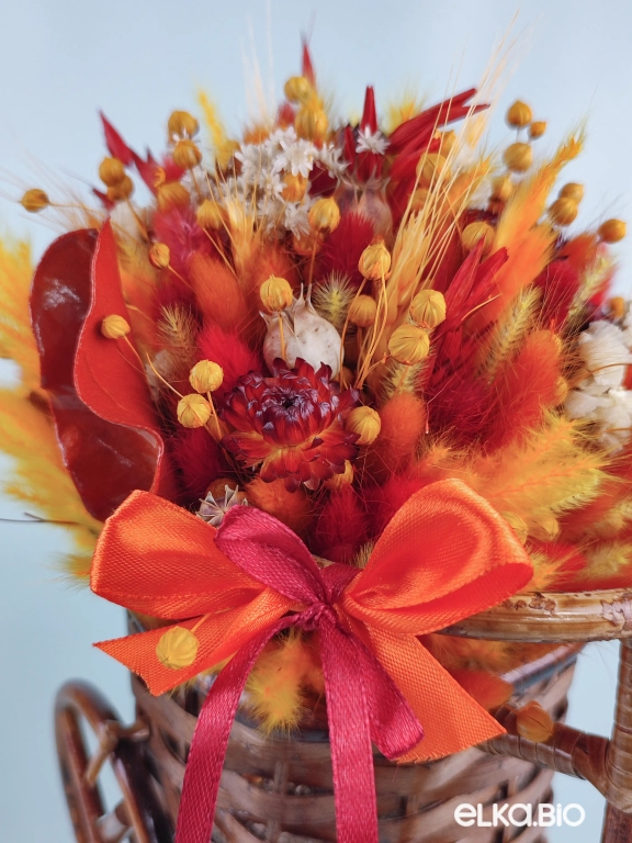 Композиция из овса, пшеницы и гелихризума в корзине Т185-B107