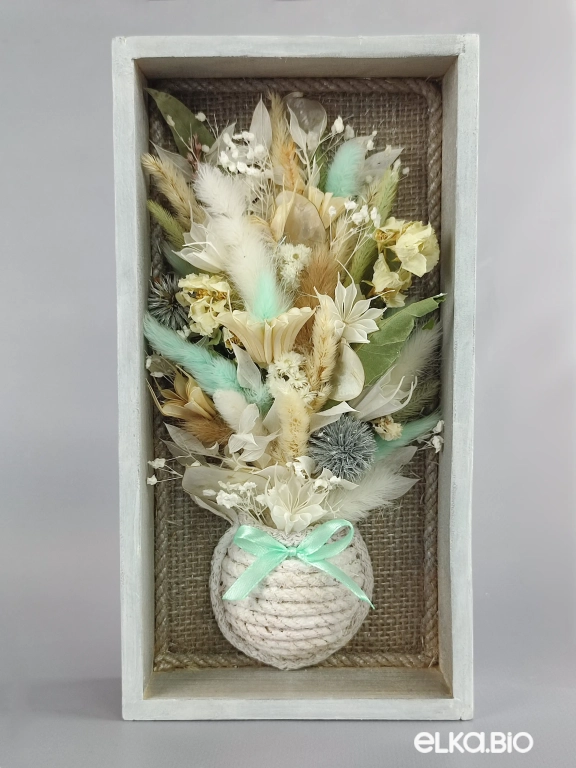 Панно из декоративных цветов Т127-B101