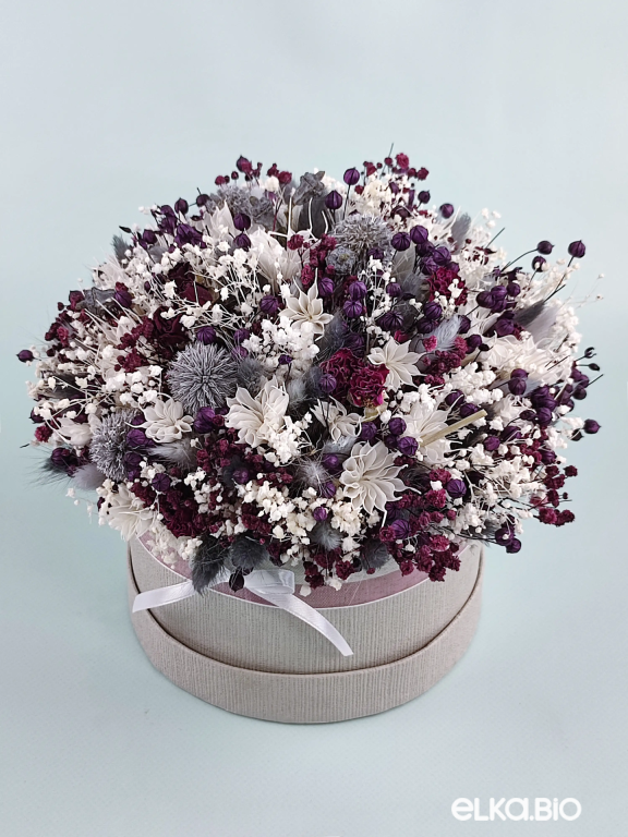 Композиция из цветов в шляпной коробке Т145-B103