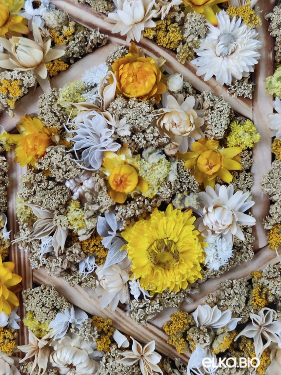 Подвесная композиция из белых и желтых цветов Т156-B103