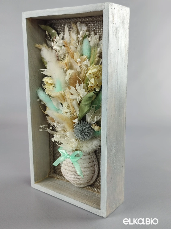 Панно из декоративных цветов Т127-B101